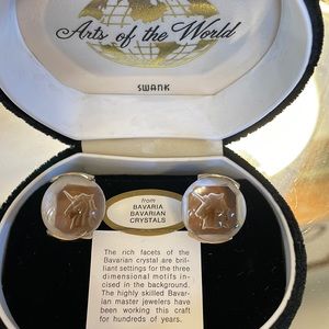 Vintage Swank cuff links Arts of the World Bavaria Bavarian Crystals Unicorns